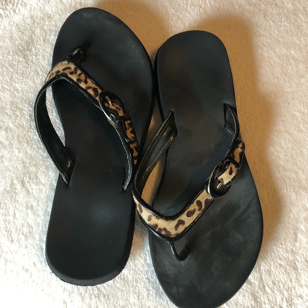 Ladies flip flops